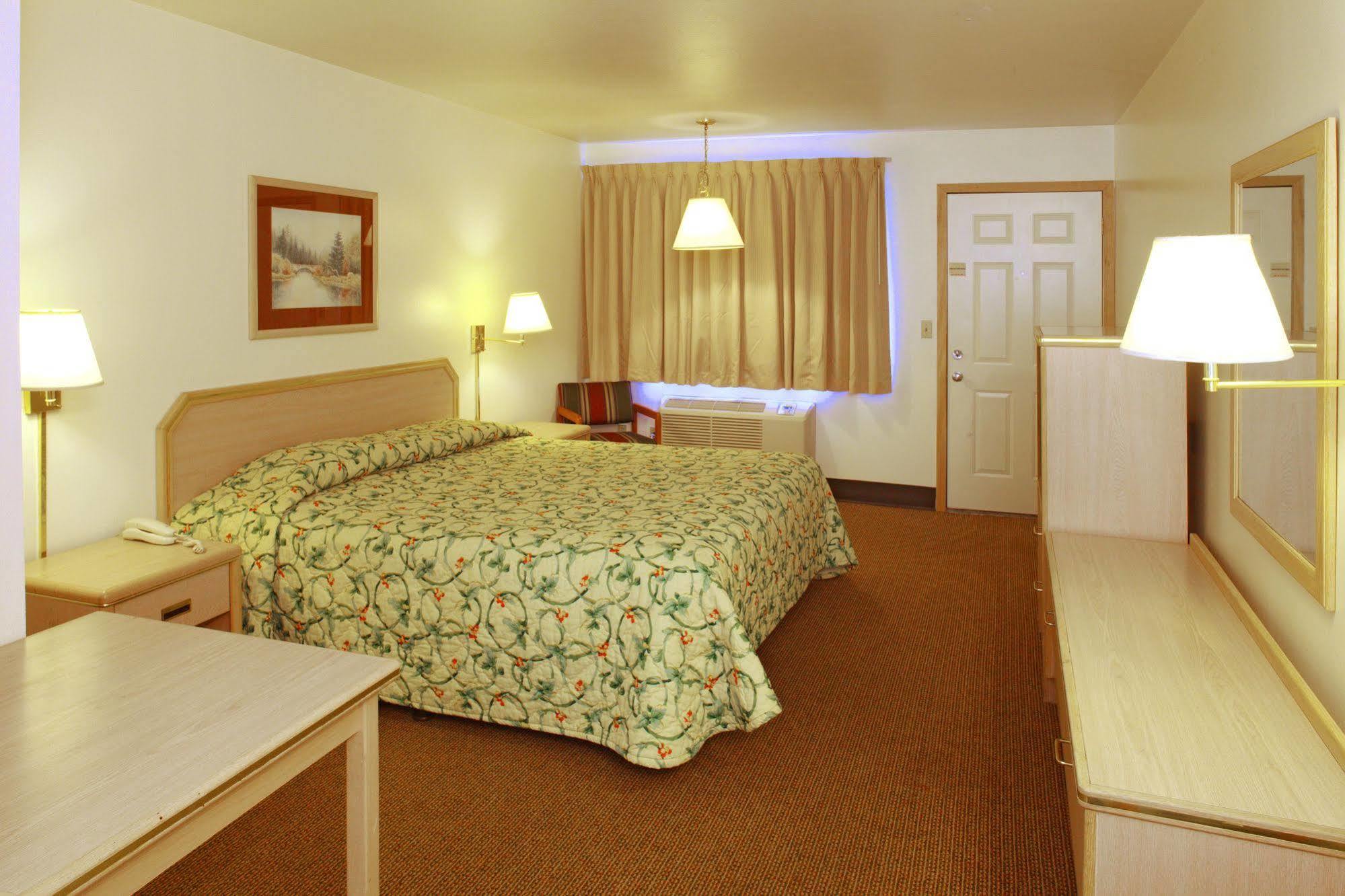 Tiki Lodge Motel Спокейн Екстериор снимка